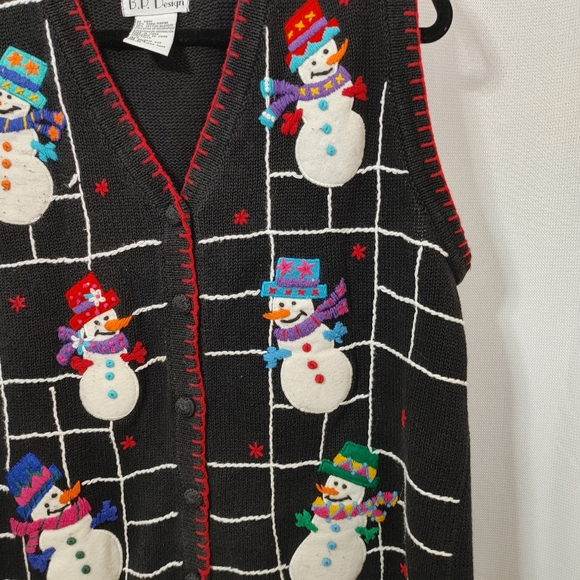 Christmas Sweater Vest B P Design Snowmen Black Knit Button Front Size L - Picture 2 of 7